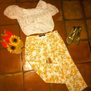 Orange tropical outfit